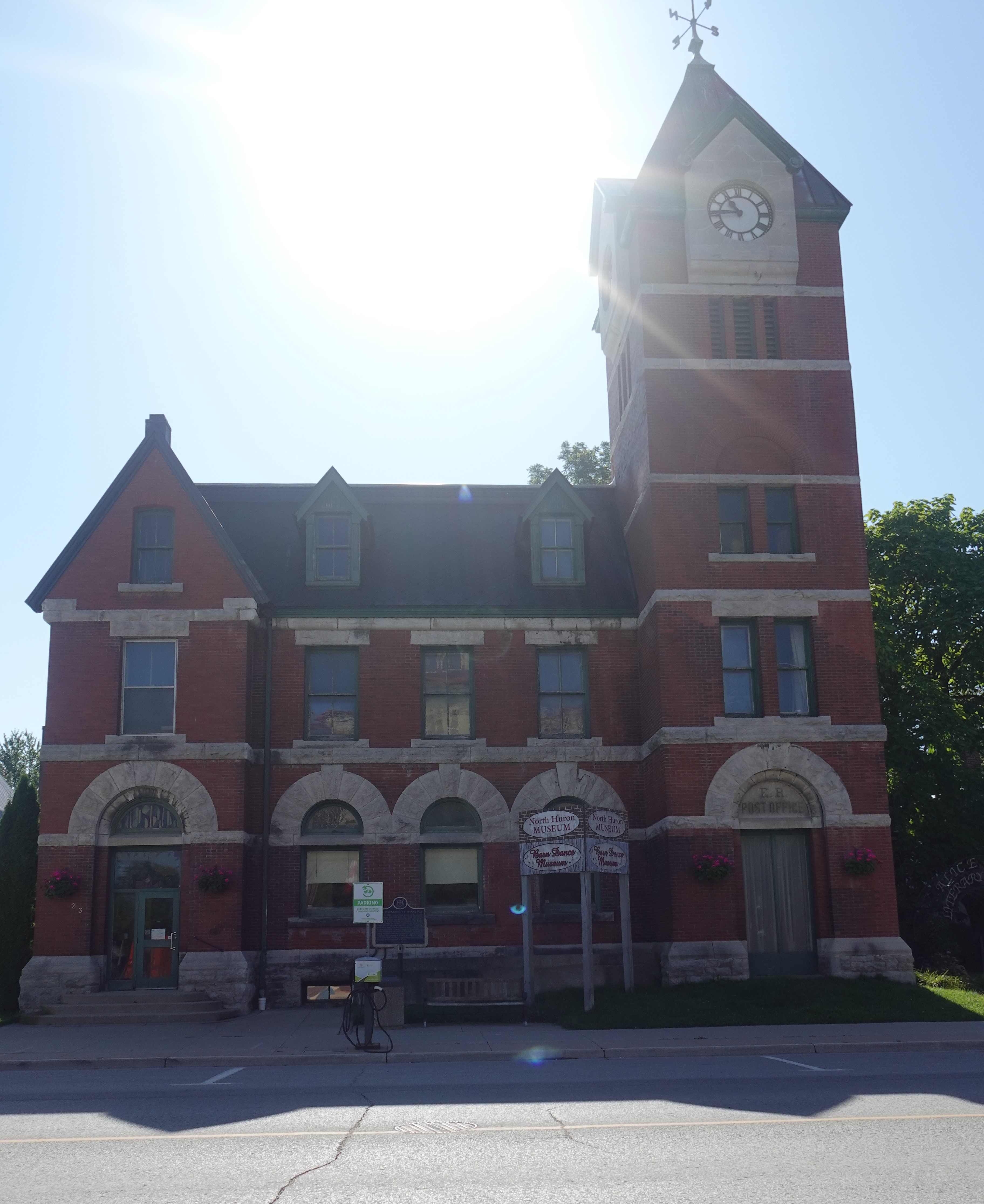 A photo of the former Wingham Post Office